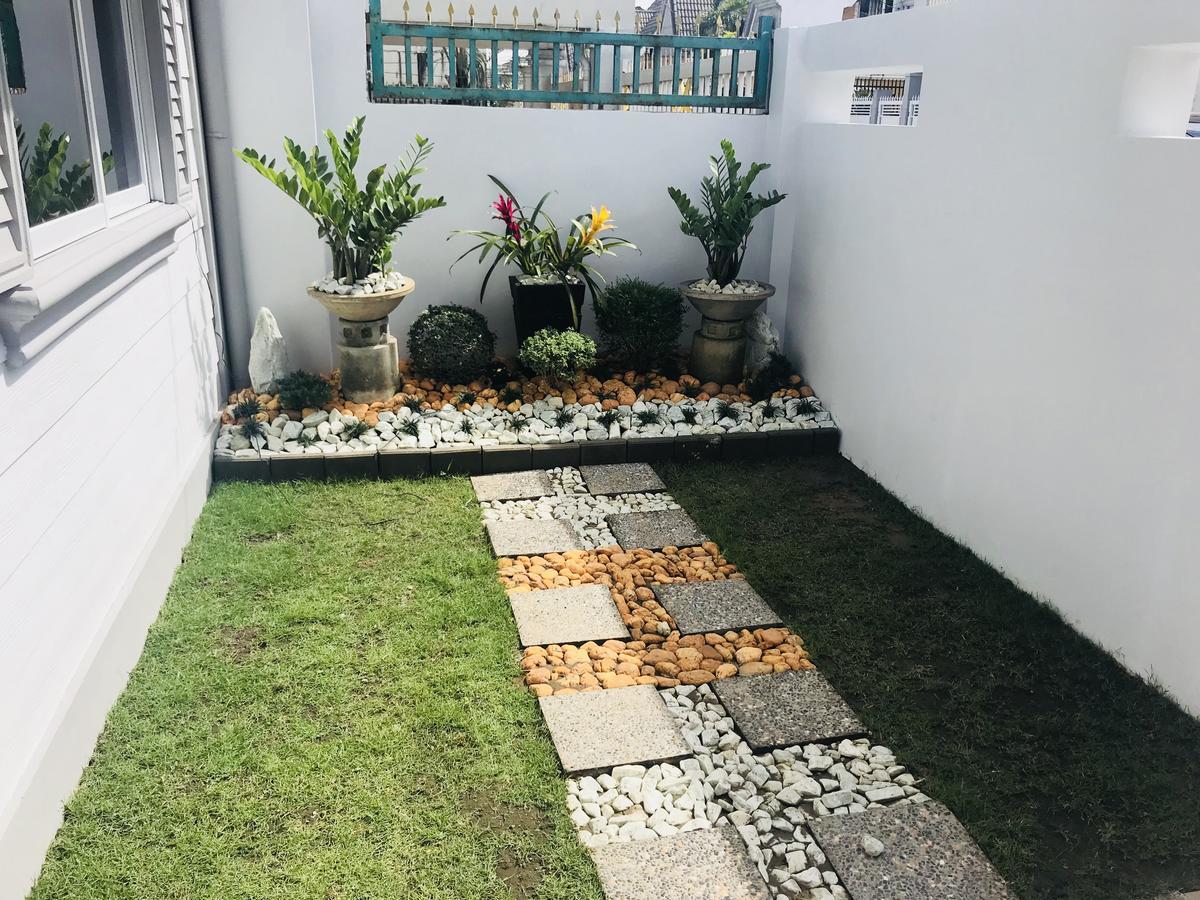 Hillary Timog Park Homes Angeles Exterior photo