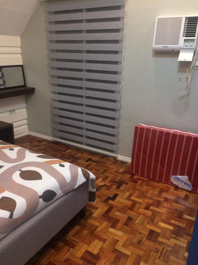 Hillary Timog Park Homes Angeles Exterior photo